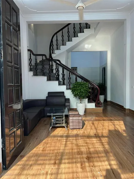 Giá chỉ 4.95 tỷ bán nhà 3 tầng đẹp full nội thất thọ am liên ninh thanh trì hà nội