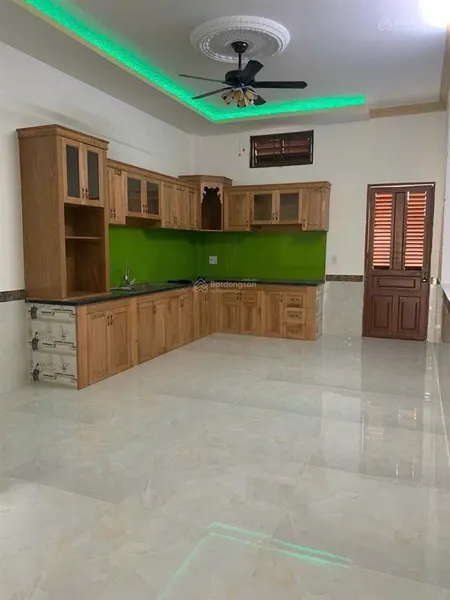 Bán nhà 2 lầu 1 trệt khu dân cư lên phong trung tâm y tế dĩ an