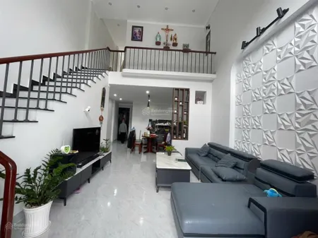 Nhà bảo lộc hẻm yên thế phường 2 đường oto nhà đẹp chỉ 2tỉ850tr