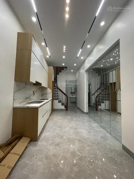 Bán nhà riêng 30m2 tại bạch mai, giá 7,05 tỷ, 3pn, 4wc, 5 tầng