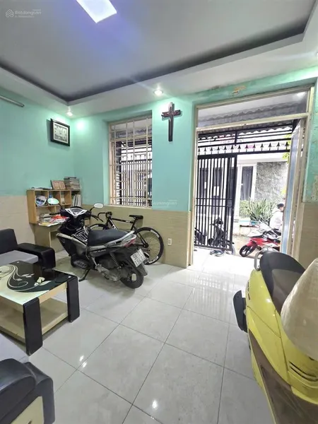 Bán căn nhà đẹp bề ngang lớn gần 5m, ngay chợ tân thuận, huỳnh tấn phát, quận 7, chỉ 5,4 tỷ (tlm)