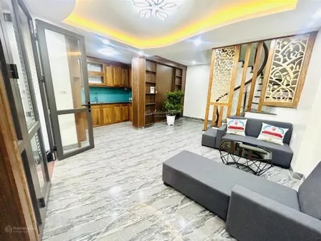 Bán nhà phố lĩnh nam 5 tầng mới koong gần phố tiện ích bạt ngàn.