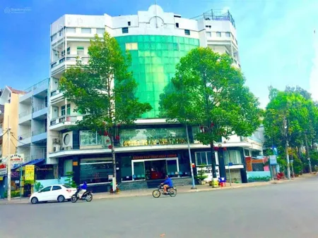 65 tỷ, góc 2 mặt tiền hậu giang q6, 20x20 , hầm 6 tầng, khai thác 400 triệu/tháng, vị trí đắc địa
