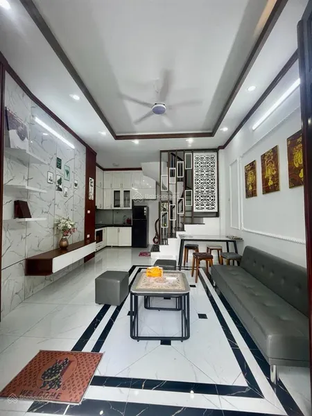 Bán nhà đào tấn, ngõ thông gần phố, ô tô cách vài bước chân, nội thất đầy đủ, 40m2*5t