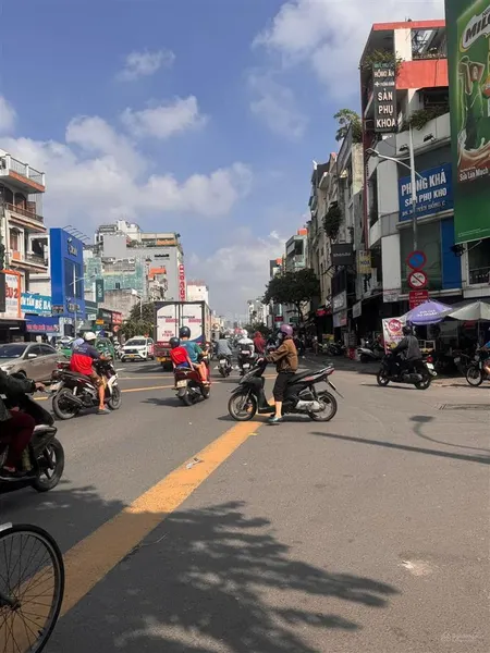 Bán nhà mới đẹp 2 mặt tiền kinh doanh đường 12m dương bá trạc, dt 60m2 mới đẹp ở ngay. nhìn 8 tỷ