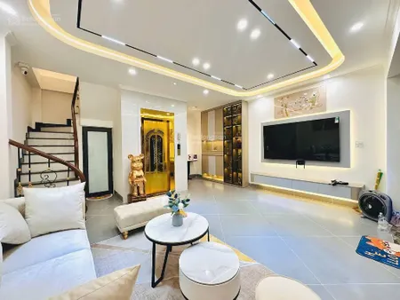 Nhà thái thịnh, đống đa, mới tinh, ngõ rộng 3.5m, 30m ra ô tô tránh, thang máy, chỉ 15 tỷ