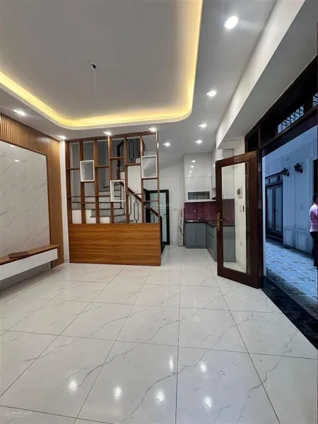Bán nhà liễu giai, vài bước ra phố, ô tô cách 30m, ba gác chạy, nhà mới, full nội thất, 36m2*5t