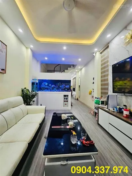 Bán nhà minh khai 41m 4 ngủ sân để xe riêng mặt tiền 4.2m nhà 2 thoáng ngõ nông, gần ô tô