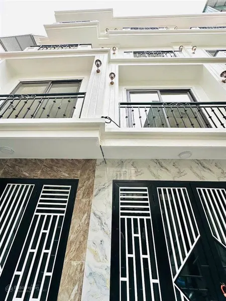 Bán nhà hồng mai 40m, 5 tầng xây mới, mặt tiền 3.7m, vài bước ra ô tô, chỉ hơn 8 tỷ
