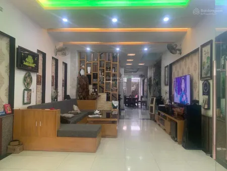 Bán nhà 3 tầng,trung tâm dĩ an, 120m²(5x24m), hoàn công đầy đủ, giá 9,7 tỷ (rẻ hơn thị trường 2 tỷ)