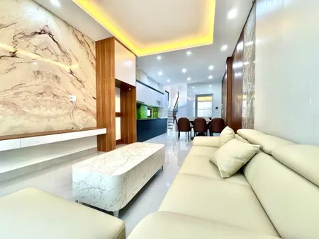 Bán nhà riêng ngọc thụy ngõ thông oto, thang máy, hàng xóm khai sơn, 41m2, 11 tỷ