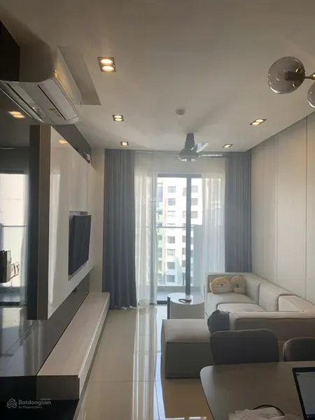 4.5 tỷ bán gấp 2pn emerald 71m, full nội thất, sẵn công chứng, view công viên nội khu
