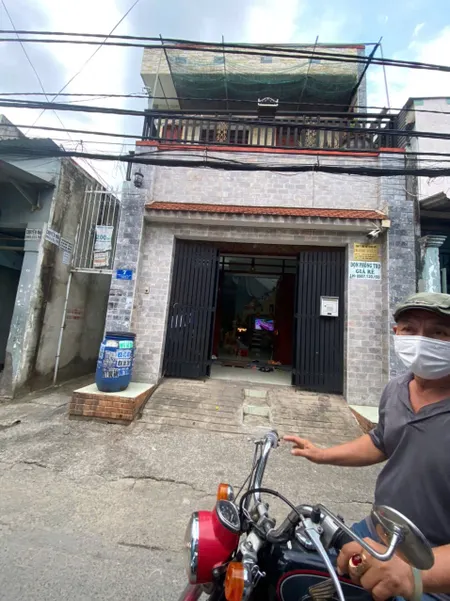Nhà ở + dãy trọ 15 phòng phía sau tại Tân Thới Nhất 13, Phường Đông Hưng Thuận
