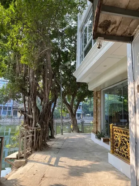 QUÁ HIẾM!SỞ HỮU "DI SẢN" MẶT PHỐ QUAN NHÂN - DINH THỰ LÔ GÓC 3 THOÁNG 5.5 x 20 VIEW HỒ