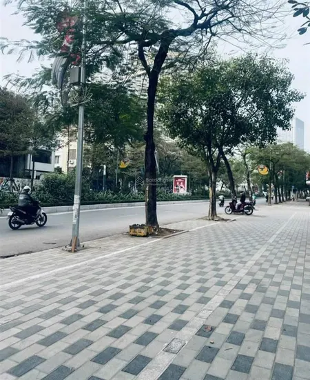 Ngon bổ re nhất mặt phố lạc long quân 170m, đất 2 mặt tiền, vỉa hè rộng 5m giá 71 tỷ