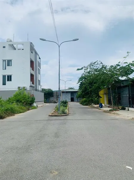 Hàng ngộp nền biệt thự đơn lập view sông, góc 2 mặt tiền 424m2 chỉ 35 triệu/m2