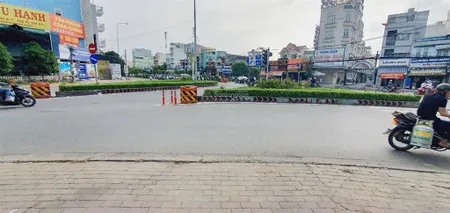 Vài tài sản ngộp mt hà huy giáp 320m2 thổ cư đang cho thuê. giá chốt tốt