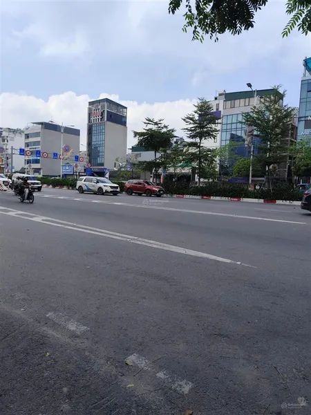 Bán đất đàm quang trung 55m² , mt 3,8m , ôtô 7 chỗ vào đất , giá chào 10,8 tỷ tl .