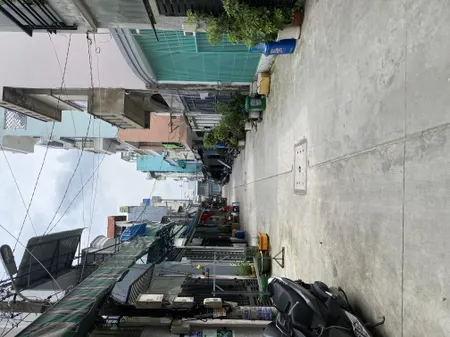 NHÀ MỚI NGAY LÊ VĂN QUỚI - BÌNH TÂN - KẾ BÊN NGÃ TƯ BỐN XÃ - GIÁP TÂN PHÚ 48M2 - 2PN - 2WC - HẺM XE HƠi - SỔ HỒNG RIÊNG .