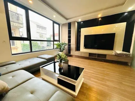 Trích sài đẳng cấp vip 7t thang máy 3 bước hồ tây oto vòng quanh giá 21.5tỷ