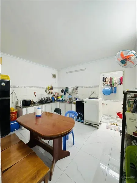 Nhà giá đầu tư tốt. ngay đường hiệp bình. gần phạm văn đồng. sổ hồng sạch. hẻm ô tô. 0935 901 ***