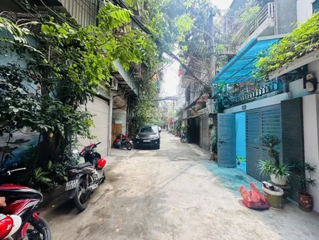 Bán nhà giải phóng 72m2, 4 tầng, mặt tiền 4m, ô tô đỗ cửa