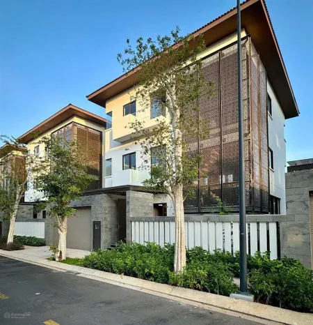 Bán căn biệt thự đơn lập lavida vũng tàu 328m2 26 tỷ đông nam view hồ. 0901 309 *** xem nhà