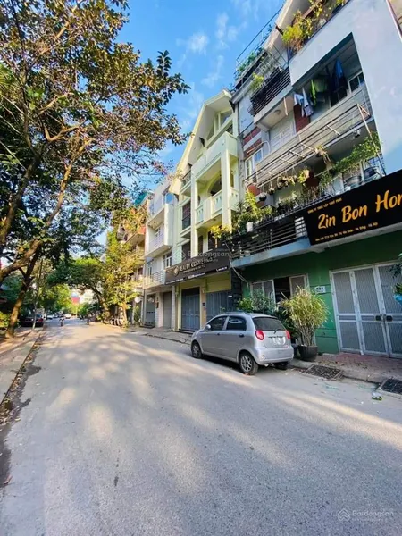 Cần bán gấp lk 100m2, 5t, kd tốt, giá hợp lý tại nguyễn khuyến, đường 19/5, văn quán, hà đông
