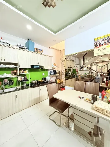 Nhà đẹp 4 tầng huỳnh văn bánh quận phú nhuận ở ngay