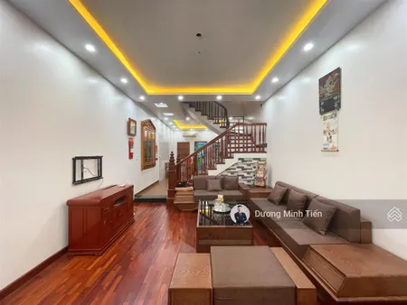 Nhà 3 tầng 90m2 tuyến 2 trung lực lô 2 mặt thoáng đường 7m