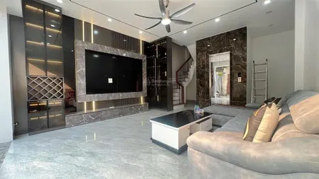 Chỉ 9.6 tỷ có nhà đẹp đàm quang trung, dt 42m, 6 tầng, thang máy, ô tô đỗ cửa