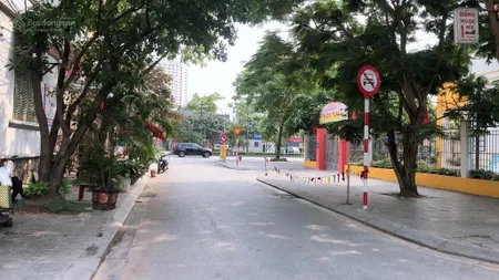 Duy nhất thạch bàn tđcx6 vị trí siêu đỉnh mặt tiền rộng vỉa hè ô tô tránh có tầng hầm để xe