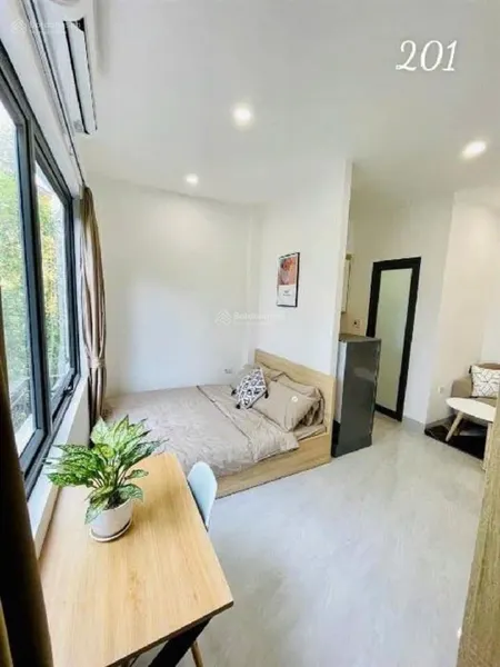 Nhà 7 tầng phố nguyễn sơn nguyễn văn cừ long biên. dt 70m2, ô tô thông, giá 15 tỷ