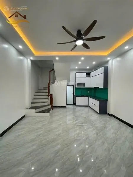 Bán gấp nhà riêng tại đường phố lụa, hà đông, ôtô đỗ cửa 8,09 tỷ, 33m2, 3pn + 4wc