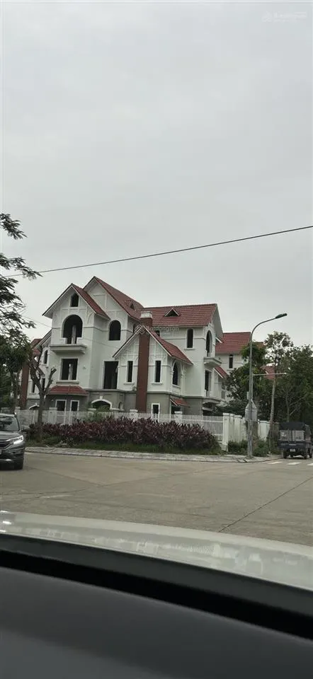 Bán biệt thự geleximco hà đông 20 căn góc, mặt đường 20m, 380m2 700m2, giá 106triệu/m2