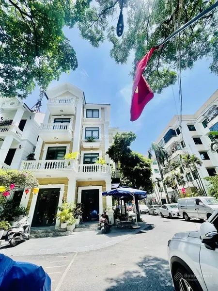 Bán gấp biệt thự đẳng cấp kđt cầu bưu vị trí đẹp kinh doanh sầm uất lô góc kinh doanh đỉnh. 28,8 ty