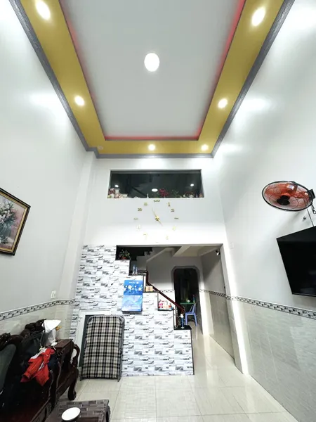 Bán nhà quận 11 - Hẻm xe hơi thông - 4 tầng nhà mới ờ ngay 7,8 tỷ