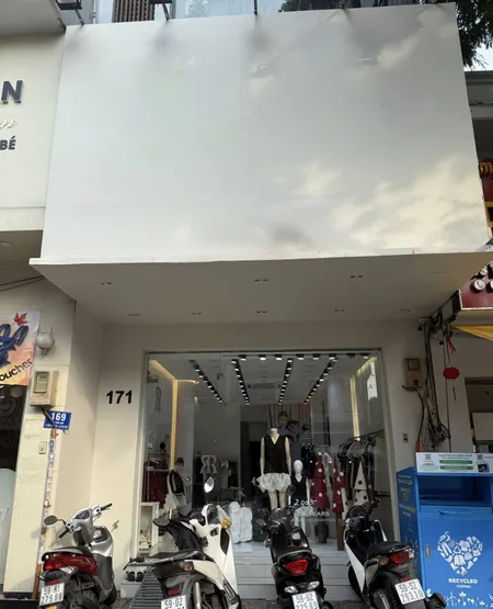 Sang nhượng và cho thuê mặt bằng tại 171 Tân Sơn Nhì, Phường Tân Sơn Nhì