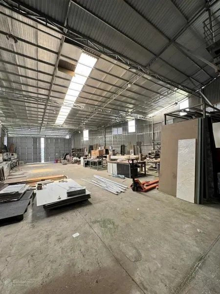 Bán kho xưởng 1000m2 đường tải 6t xã tân quý tây