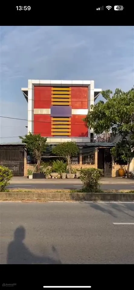 Bán gấp nhà mặt tiền phạm hùng 300m2 15x20m giá 26 tỷ