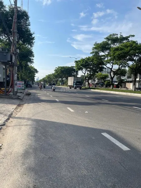 Cần bán 1.074m2 mt trường sơn, thích hợp làm kho