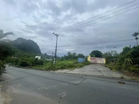 Đất tmdv tp hoà bình (cũ) sát khu công nghiệp