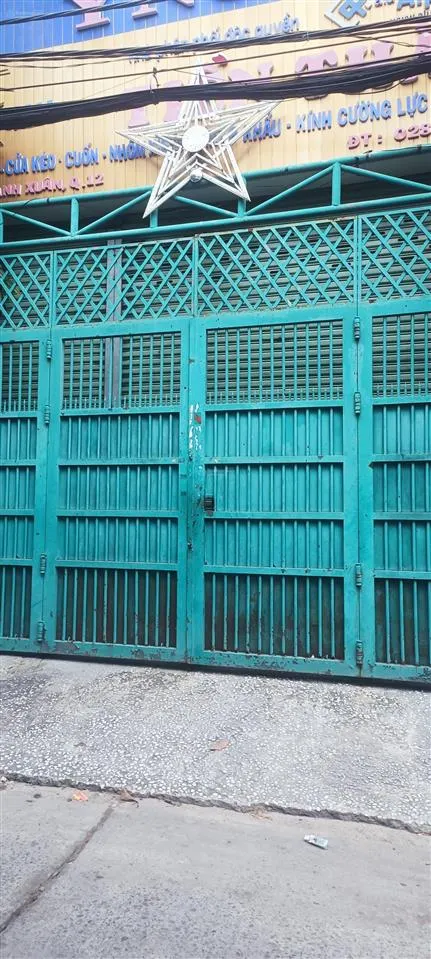 Bán nhà xưởng mặt tiền hẻm 8m đường quốc lộ 1a phường thạnh xuân quận 12 dt 175m(8*32) giá 9,6tỷ