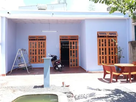 Bán nhà kho 300m2 đường oto mtkd nguyễn thị ngâu hóc môn 11 tỷ 3