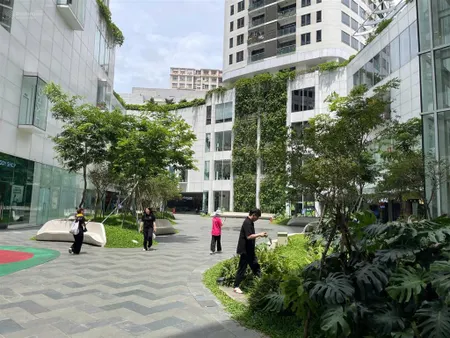 Bán căn 3pn2wc 145m2 tòa indochina plaza, xuân thủy, tháp e, tầng trung đn view thoáng, full đồ.