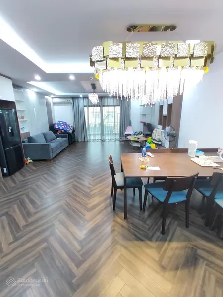 Chung cư tòa sme tô hiệu 132m2, logoc, 3 ngủ 3 ban công, 3 wc, full nội thất