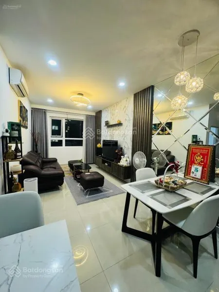 Chủ cần tiền gấp bán căn hộ topaz 2pn79m2 giá 3.72 tỷ ngay tttm parc mall q8