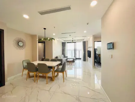 Chủ nhà kí gửi căn the gold view quận 4 giá cực tốt chỉ 2 tỷ 2 cho căn 2pn 2wc shr full nội thất