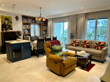 Bán n07 thành thái, 12,9 tỷ, 150m2, 4pn + 3wc + đầy đủ nội thất, bc đông nam, giá tốt