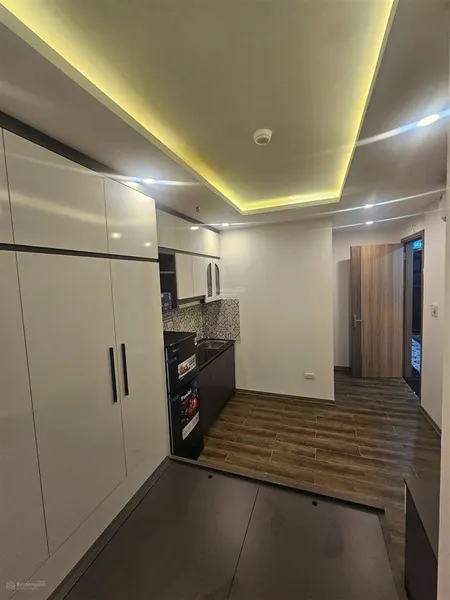 Bán mọi giá 68m2 căn hộ 3 ngủ trung hòa nhân chính mặt đường lê văn lương